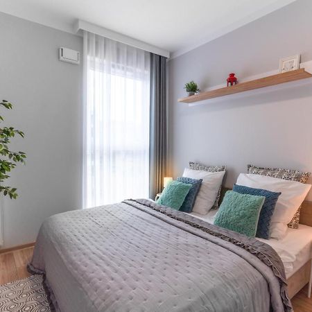 Apartamenty Homely Place Blisko Starego Rynku - Parking Poznan Exterior photo