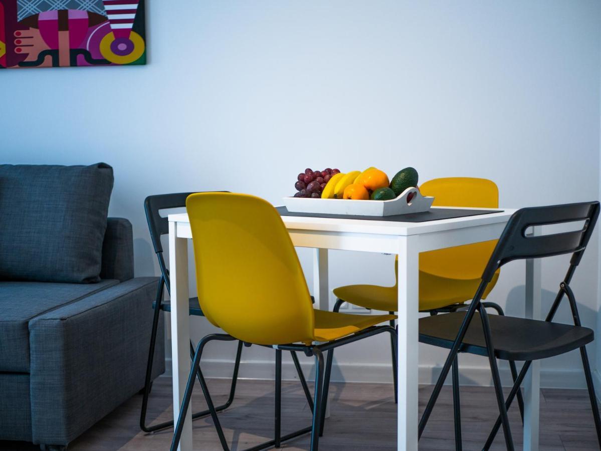 Apartamenty Homely Place Blisko Starego Rynku - Parking Poznan Exterior photo