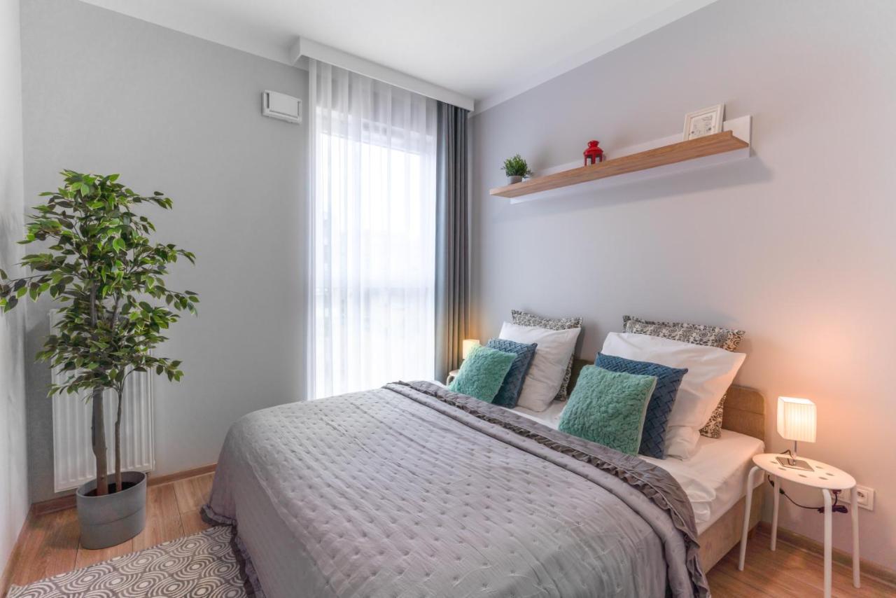 Apartamenty Homely Place Blisko Starego Rynku - Parking Poznan Exterior photo