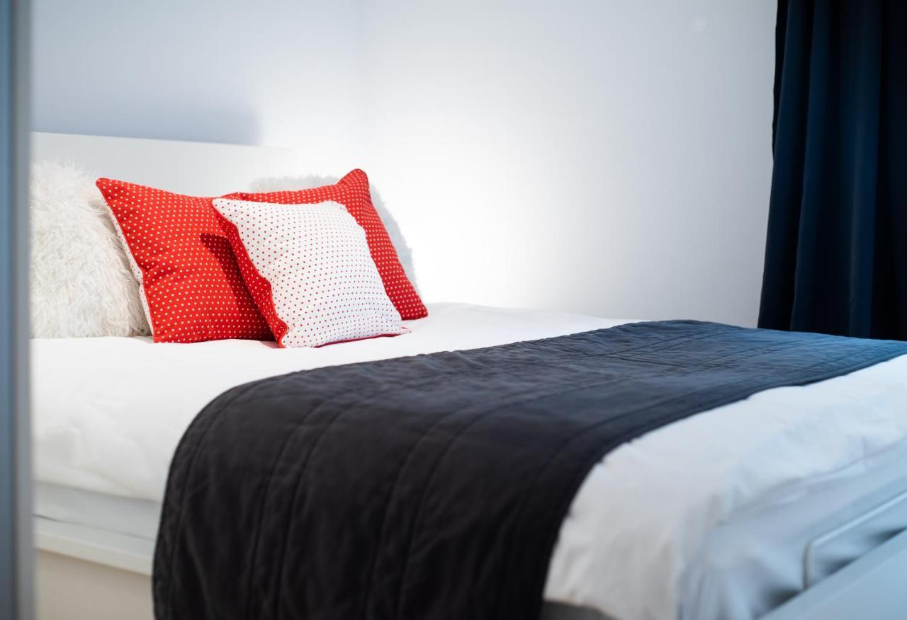 Apartamenty Homely Place Blisko Starego Rynku - Parking Poznan Exterior photo